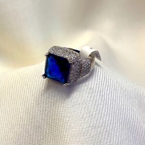 New Men’s Silver Ring sz 8